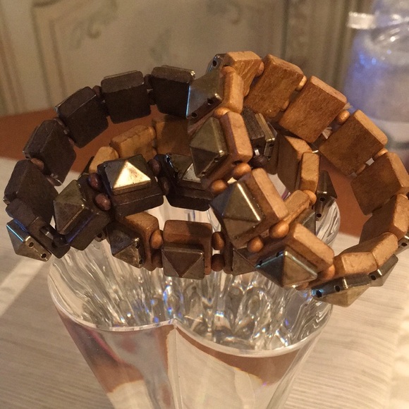 SET/3 Studded Geometric Stretch Bracelets - Picture 6 of 6